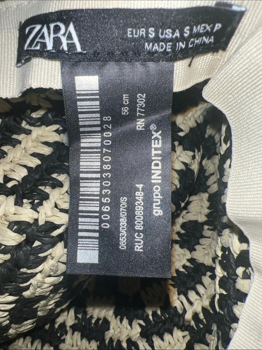 Zara CHECKERED BUCKET HAT - Size Small - NWOT